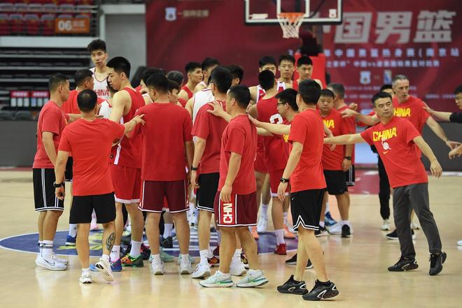 中国男篮亚洲杯首个对手沙特上次交手是05年&中国男篮98-10