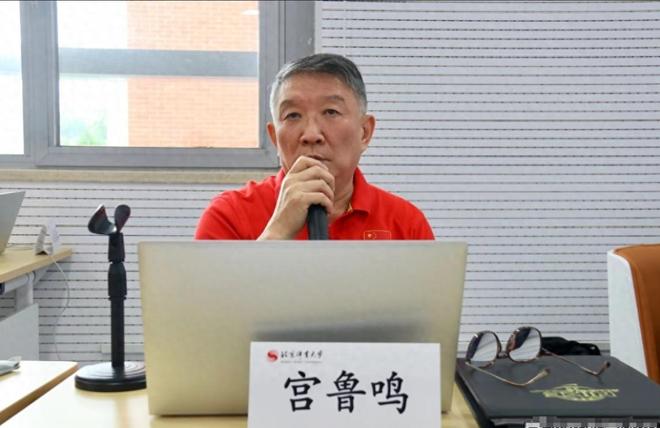篮协重磅决定：女篮再次集训，球迷：这4人不抛弃集训半年也无用