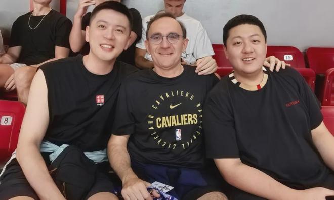 辽宁男篮塞翁失马！两大新星收欧洲橄榄枝！杨鸣不装摊牌了