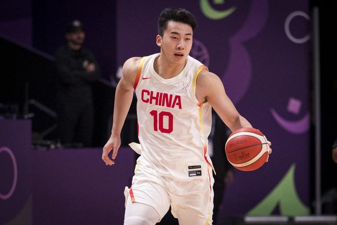 未来之星，王俊杰战沙特出战15分钟高效斩获10+4