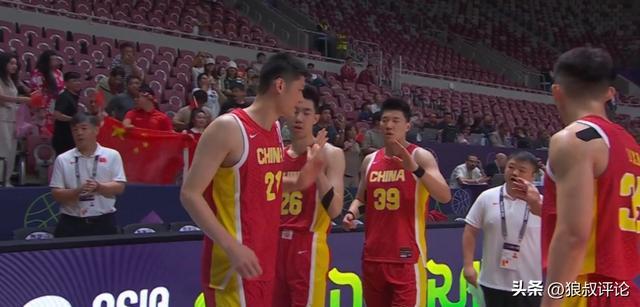 争议一幕！中国男篮vs印度合计人口高达28亿 亚洲杯现场仅39名观众