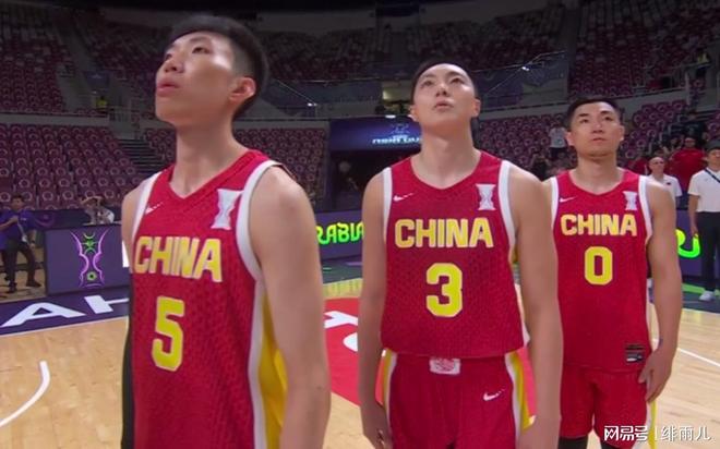 男篮第一分卫！胡明轩打成国家队最强大腿，郭士强亲自保驾护航！