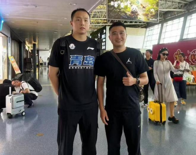 只差官宣！国手级控卫加盟青岛男篮，刘维伟顶薪抢人补强后卫短板