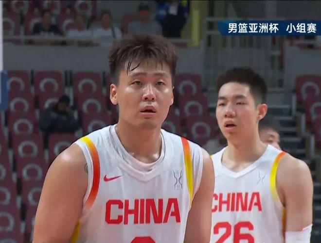 中国大胜约旦！5人出色2人糟糕，胡金秋攻防全面，王俊杰已获信任
