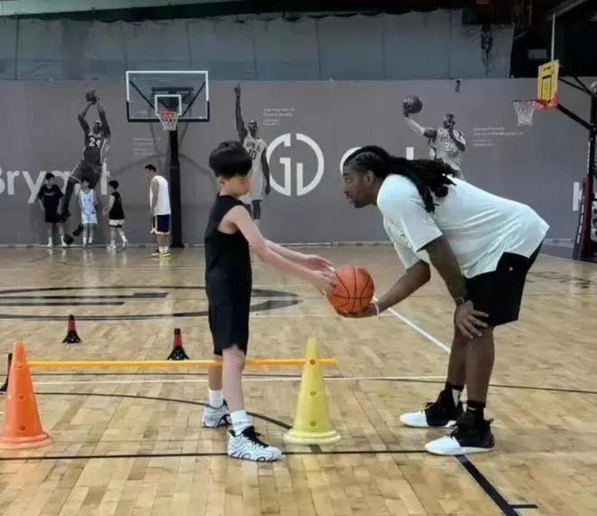 虎父无犬子！周鹏儿子身体天赋露出 已经拜师梅奥