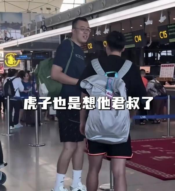 辽篮兵发济南！韩德君跟队 赵率舟仍在 乌戈大练年轻人