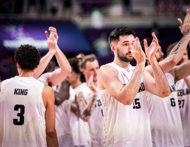 22分大逆转！CBA悍将24+13无力回天，中国男篮半决赛对手确定