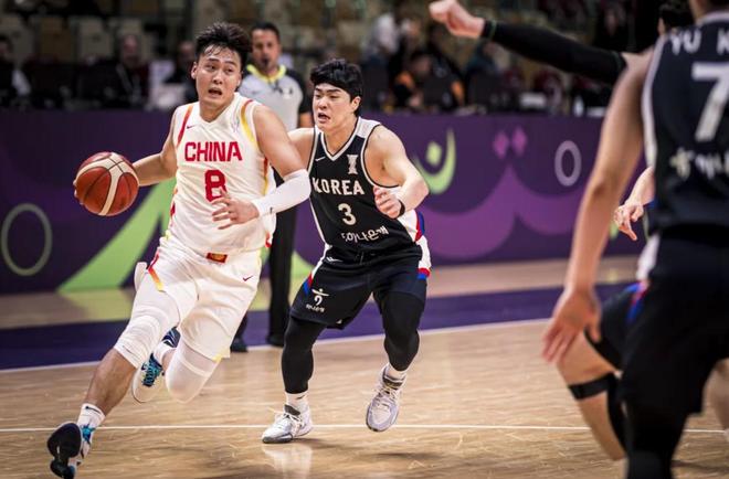 CCTV5直播中国男篮半决赛！王俊杰挑大梁，五后卫要提升3分命中率