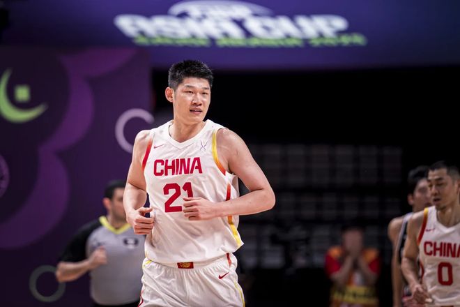 中国男篮如何破新西兰？胡金秋爆发还不够，急需5大后卫回暖