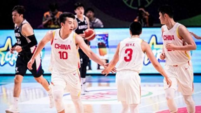 时隔十年！中国男篮晋级亚洲杯四强