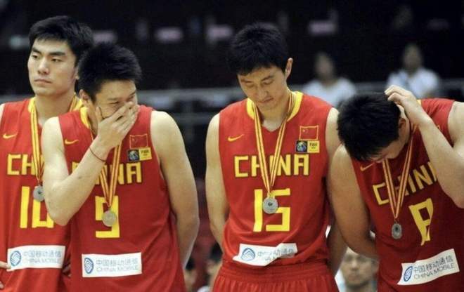 银牌是新的起点！他让球迷重燃希望，中国男篮能否重回亚洲之巅？