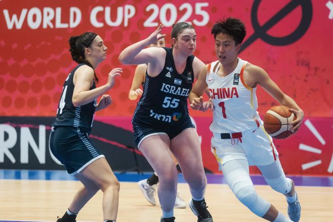 恭喜！中国女篮18岁1米75篮板王入队，宫鲁鸣换血：搭档张子宇？
