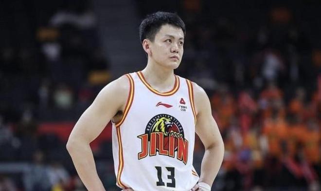 媒体人：姜宇星接近加盟辽宁男篮，后者将送出赵率舟和刘雁宇