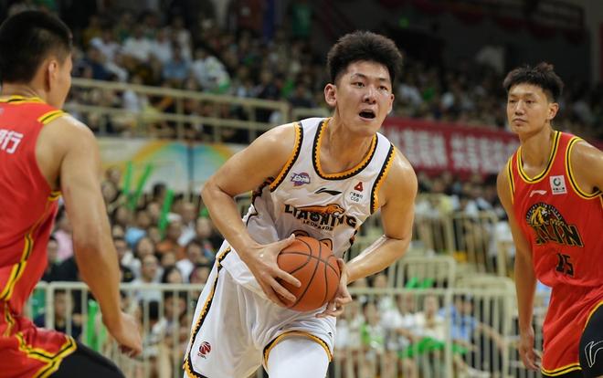 200万起？辽篮中锋签5年，上海将戴昊租给宁波，CBA探花加入北控