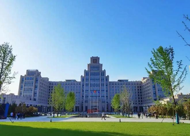 高学历在这个时代，到底有没有用？