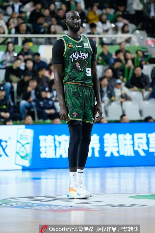 同曦男篮官方发文送别塔克-法尔：祝福法尔 未来好运