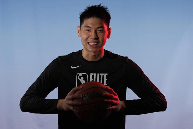 媒体人：新赛季CBA会看到崔永熙归来 踏出去过就已经够了