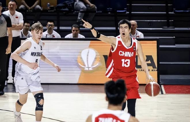 U16男篮进决赛迎4利好！张懿赵杰回暖，赵博新有潜力，王建军获赞