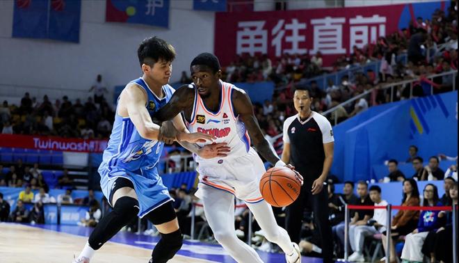 广东四名外援基本确定！两人都是CBA得分王，朱芳雨为夺冠下血本