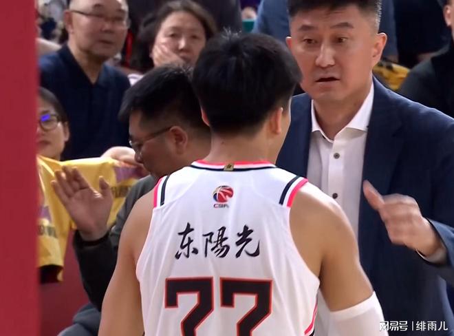朱芳雨赌对了！广东“新中锋”终于到位，男篮国手内线驰援杜锋！