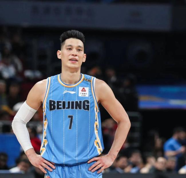 经纪人：当年确实有CBA球员在场上恐吓林书豪要“废了”他
