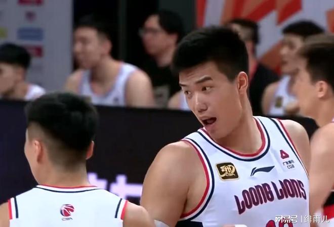 杜锋赌对了！男篮内线国手打成广东队大腿，保底能进总决赛！