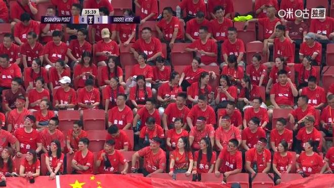 “苏超”走向亚洲，盐城队球迷前往亚冠现场为海港助威