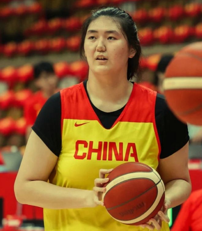 张子宇8+3可圈可点！杨舒予轰25分定海神针，中国女篮喜提开门红