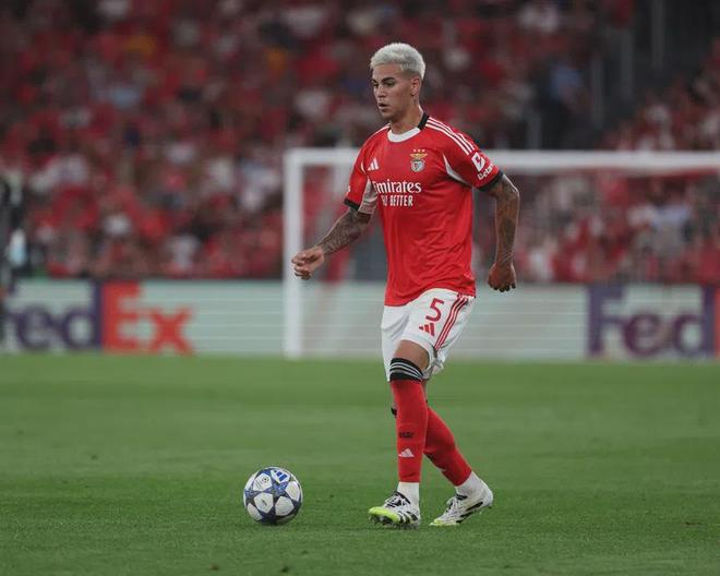 本菲卡中场：2-0领先也不能放松，我们必须在更衣室谈谈