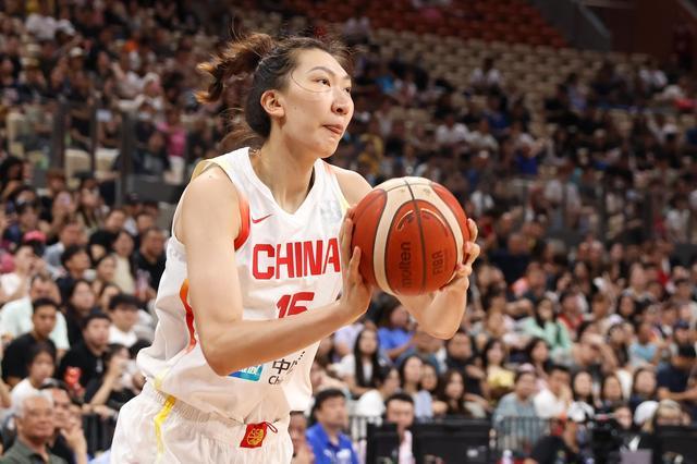 高效输出！韩旭10中7轻松拿下15分4板1助1断