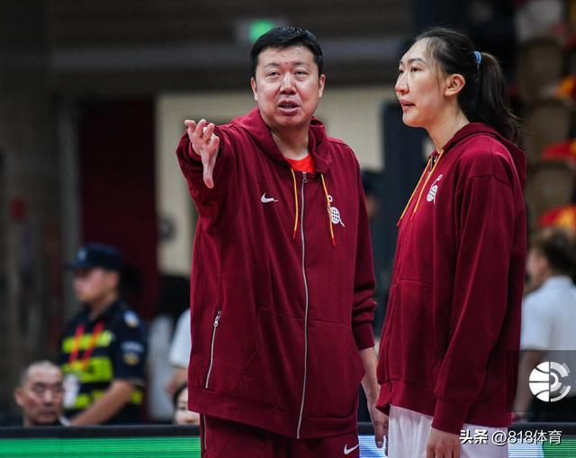 传承!王治郅出任女篮教练调教韩旭张子宇,手把手教女姚明梦幻脚步