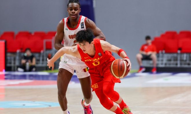 收到NCAA邀请却打CBA！李悦洲：我想出名 美国比赛强度不够