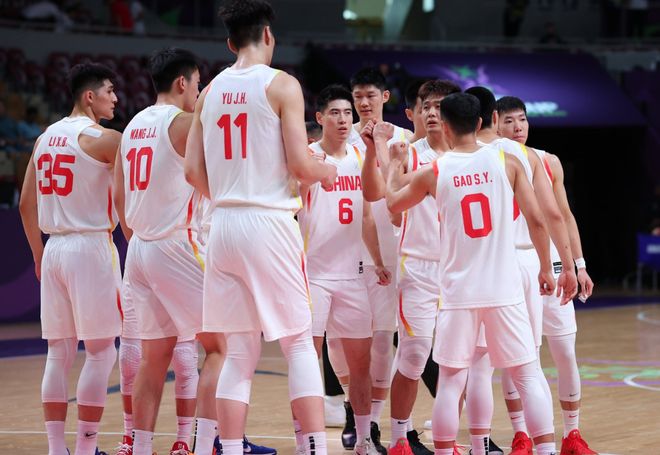 中国男篮12人名单预测！王俊杰、杨瀚森缺阵，郭士强面临选人压力