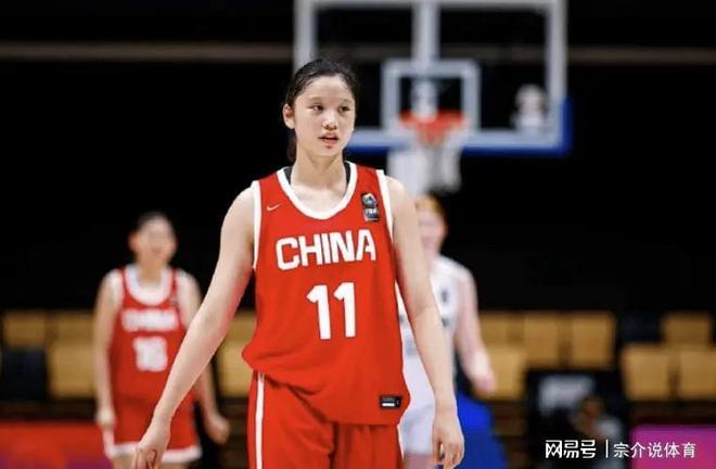 中国女篮21分惨败日本队，一年输两次真不能忍，小李梦带不动