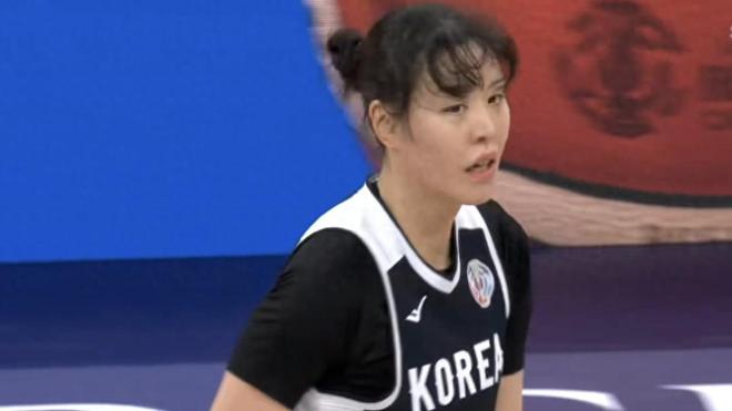中国U16女篮战胜菲律宾，李沅珊和李安妮早晚会入选国家队