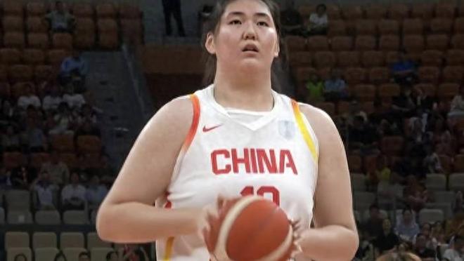 中国U16女篮完败澳大利亚，宫鲁鸣应该给李沅珊一个机会