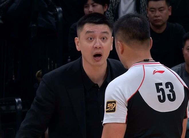 输北控4分！辽宁队暴露出4大问题，杨鸣有点头痛