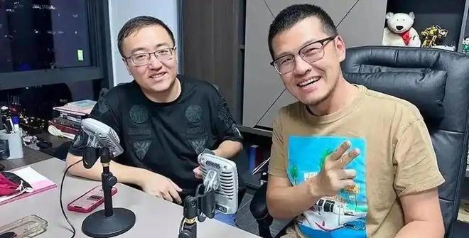 杨毅爆料和周琦探讨，中国为何出不了文班？教练太老实缺乏想象力