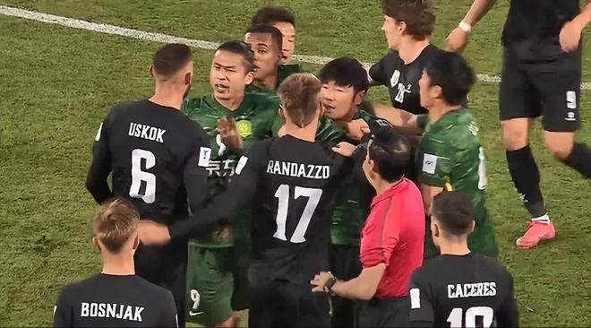 又输0-3，北京队亚冠首败，负于倒数第1，塞蒂恩却不下课
