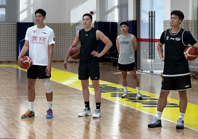广东宏远最新消息！崔永熙正式合练，新教练渐入佳境，徐杰康复