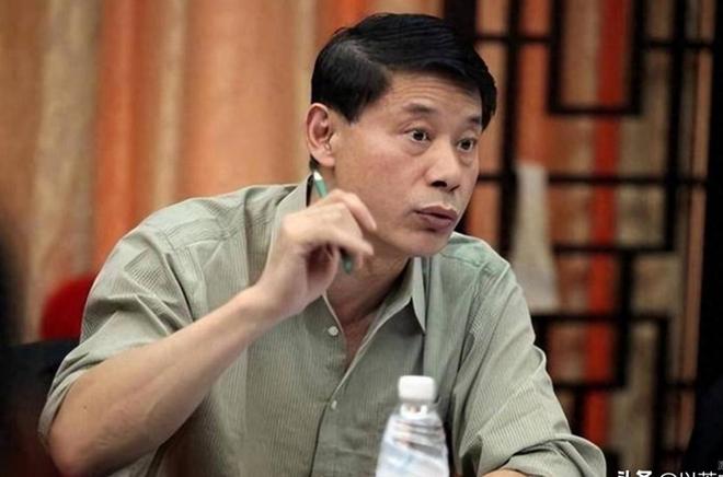 累垮姚明退役，开除王治郅，中国篮球一手好牌打稀烂，他难辞其咎