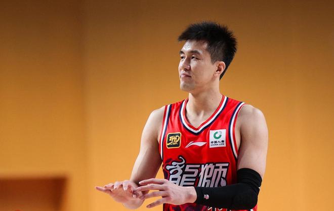郭艾伦否认“血书门”带头，CBA公布首个窗口期，两球员找到下家