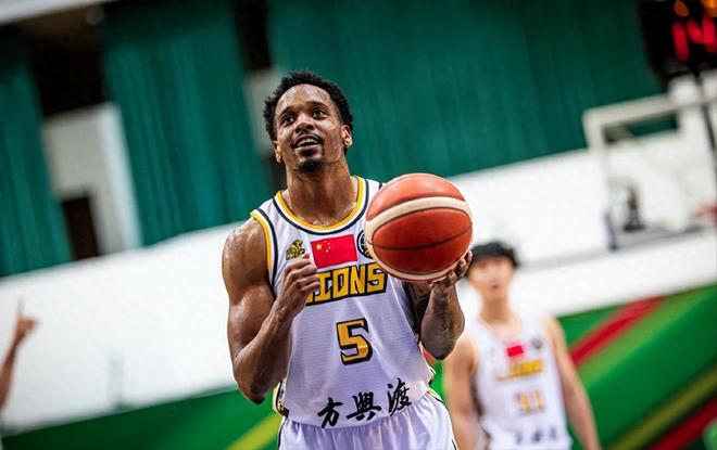 全部确定！广厦男篮已经签下四名外援，预计11月到队
