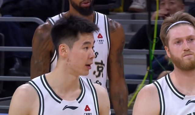 独砍42分碾压外援！郭士强看看吧，山东大汉真强，快召入国家队吧