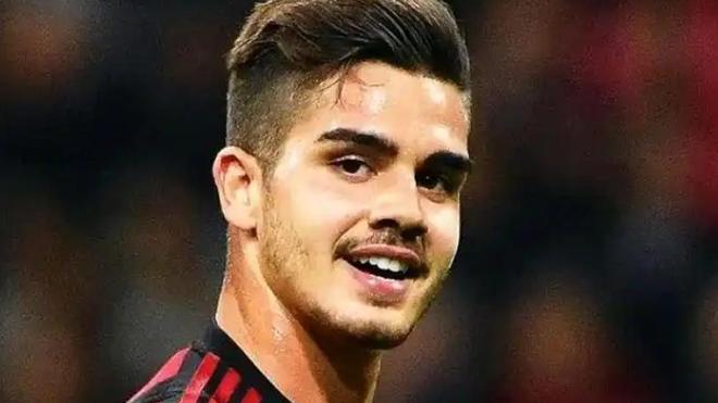 申花外援補(bǔ)強(qiáng)殺出新黑馬！曾是德甲聯(lián)賽銀靴，球迷直言以官宣為準(zhǔn)