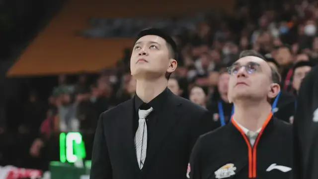 再次出山救火！曝乌戈接替杨鸣，成为辽宁男篮新主帅