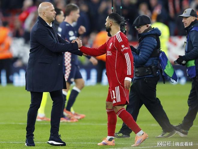 天空体育分析：阿森纳击败曼联，扩大领先优势，曼城维拉均落败