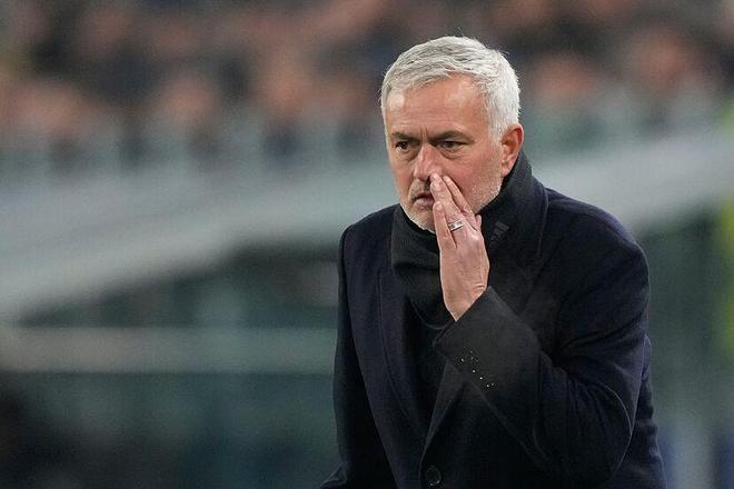 穆帅：抽到皇马等于抽到欧冠里的“王者”，库尔图瓦很有风度