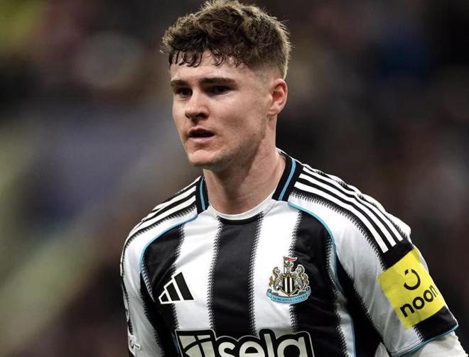 亚历克斯-墨菲：这是我职业生涯首次首发；踢欧冠的感觉很好