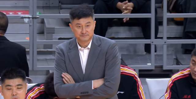 广东想捡漏？2米03强人官宣，正式签约，1年合同，曾斩获NBL冠军